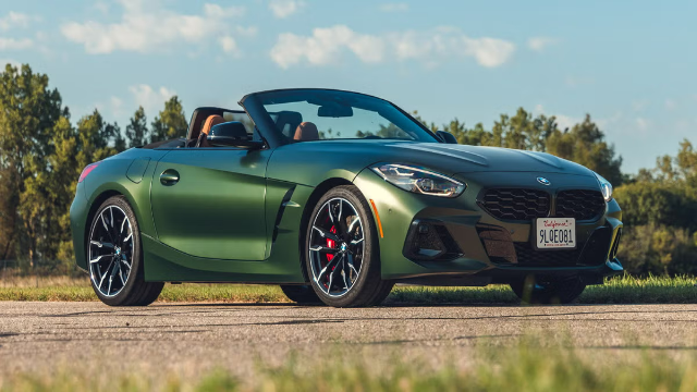 Menguak Pesona Roadster Premium: BMW Z4, Simfoni Gaya dan Performa